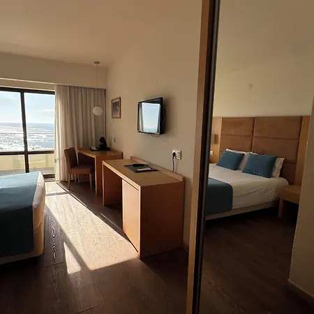 Hotel Atlântida Sol 3*
