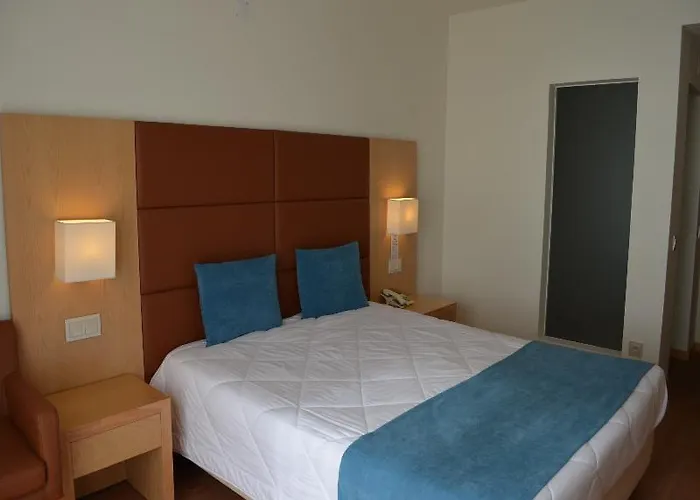 Atlantida Sol 3* فيغيورا دا فوز